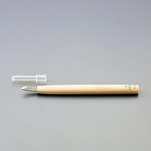 872820_01.jpg